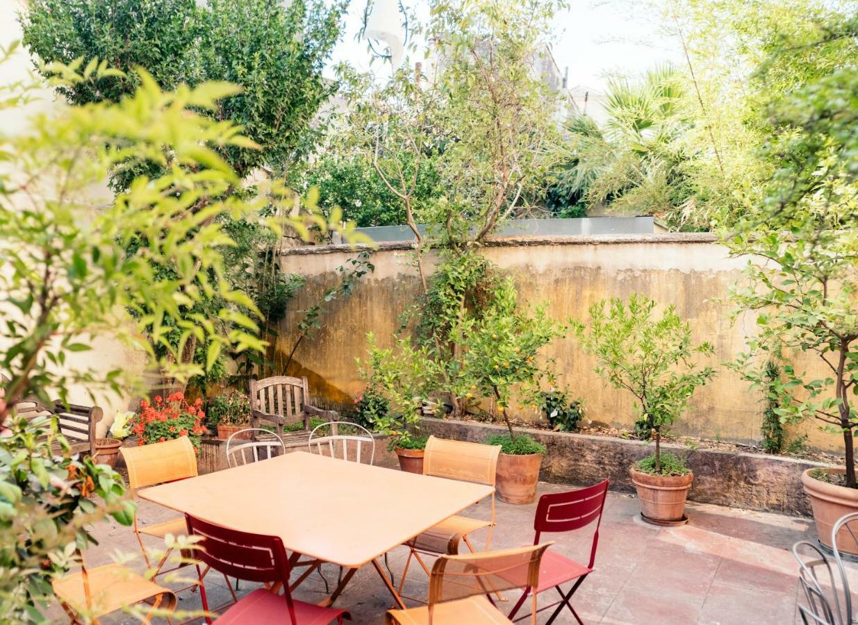 Maison De Charme D'Arles Luaran gambar
